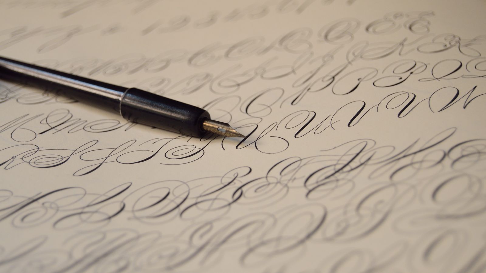 Handschriftlicher Text mit einem Füllfederhalter
